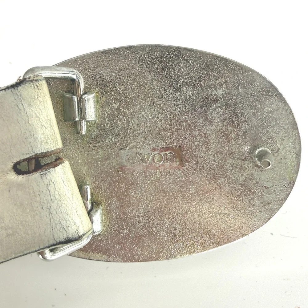 VINTAGE 1970 AVON Horse Saddle Oval Western Style Belt Buckle white Leather Belt